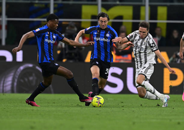 整个球队的 整个球队的