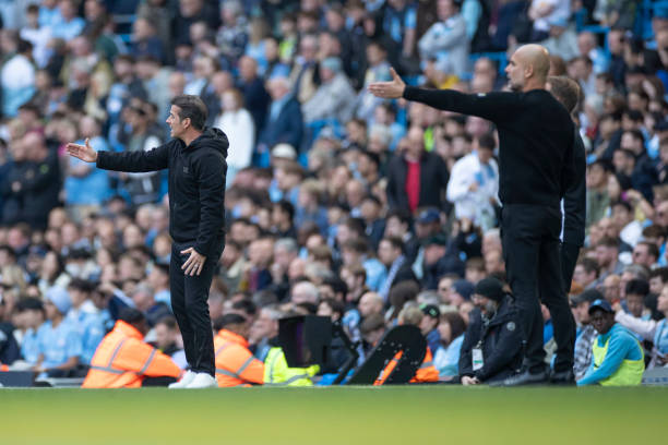 劳内相比 劳内相比